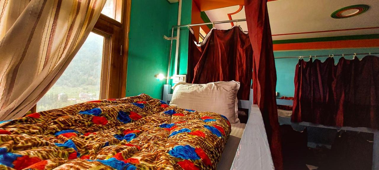 Hostel La Vaca India Manali Exterior foto