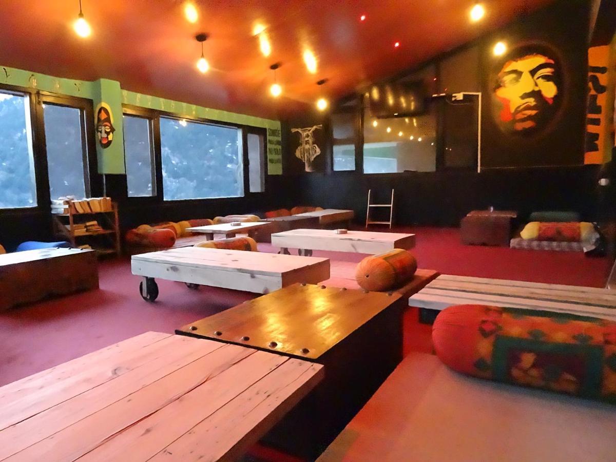 Hostel La Vaca India Manali Exterior foto